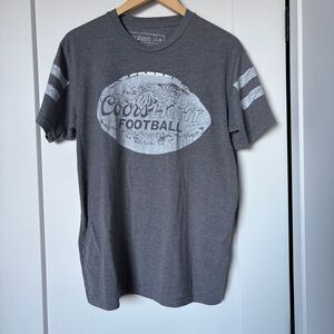 Vintage Y2K Coors Light Football Graphic T-Shirt | Gray and White | Size L